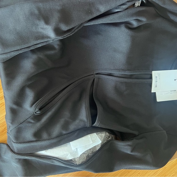 Christopher Esber long sleeve top black
Knit shirt with cutouts
Anglaise
NWT - Picture 6 of 10